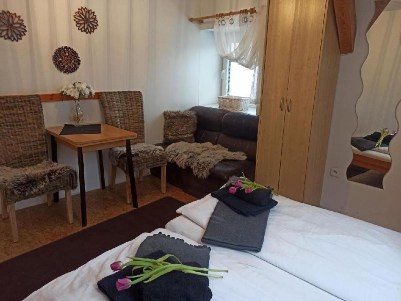 Apartmany Ziakova - Ubytovani Nove Hrady 111 Kültér fotó